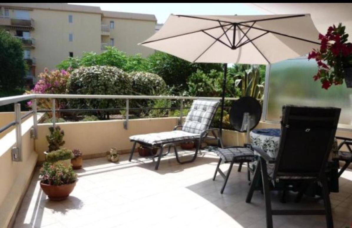 Residence La Miougrano Frejus Plage Екстер'єр фото